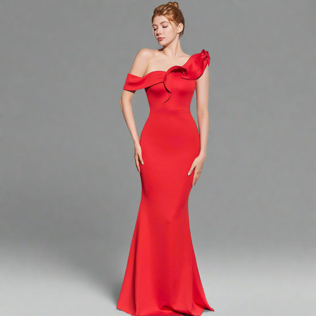 Robe Longue Asymétrique Élégante – Épaule Dénudée & Coupe Slim ✨