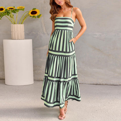 Robe Longue d'Été à Bretelles Imprimée à Rayures avec Poches – Mode, Col Carré, Dos Nu