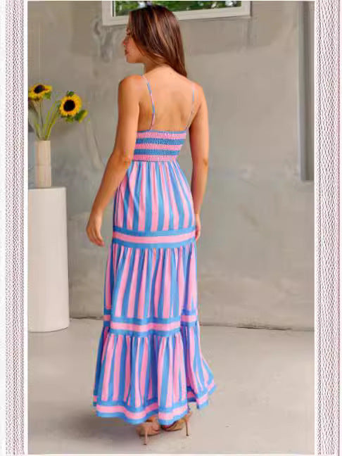 Robe Longue d'Été à Bretelles Imprimée à Rayures avec Poches – Mode, Col Carré, Dos Nu